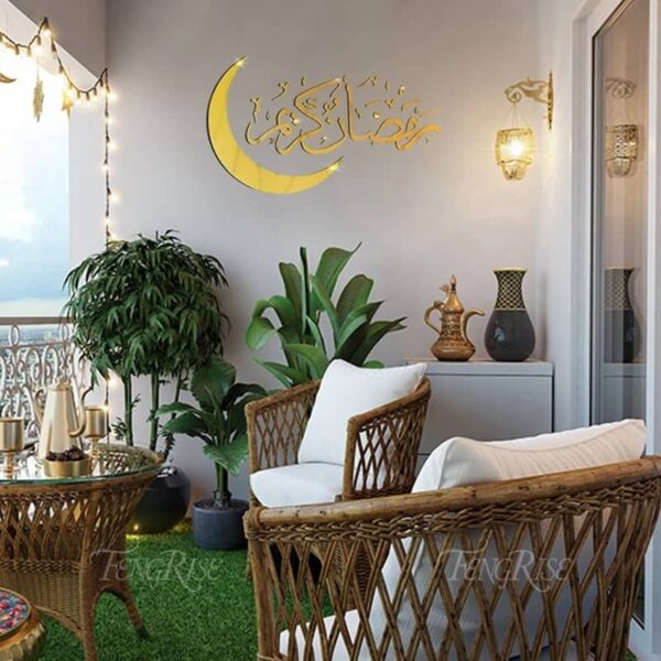 بمناسبة قدوم شهر رمضان المبارك وفرنا لكم زينة إضاءة متعددة الاشكال