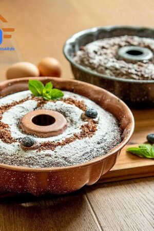 **صحن كيك بشكل وردة
بتصميم راقٍ وتجويف في المنتصف**